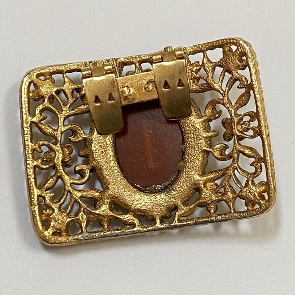 Vintage Shoe Clip Single Goldtone Filigree Cameo Center Dress Scarf Hatband Clip - Picture 3 of 5